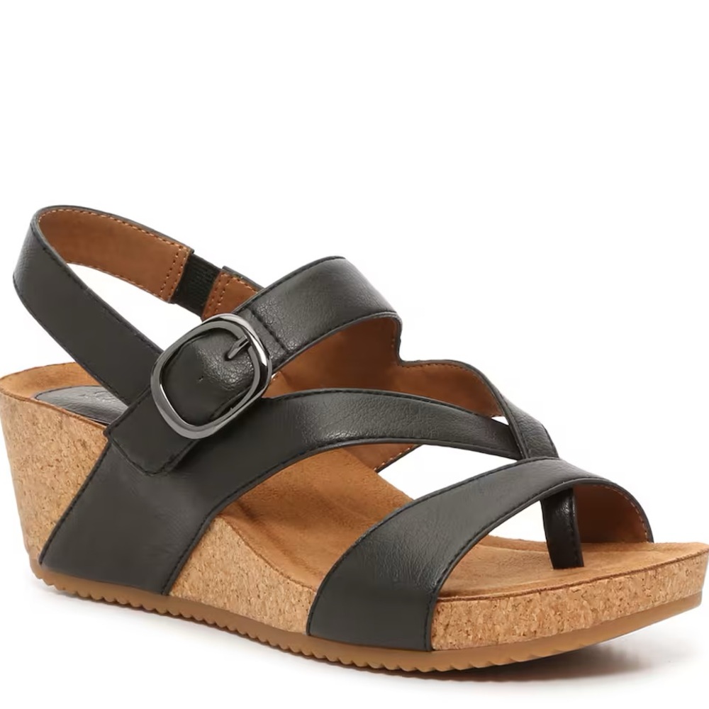 Brand new Eurosoft Evelyn Wedge Sandal Women’s Shoe - Size 8 - Black